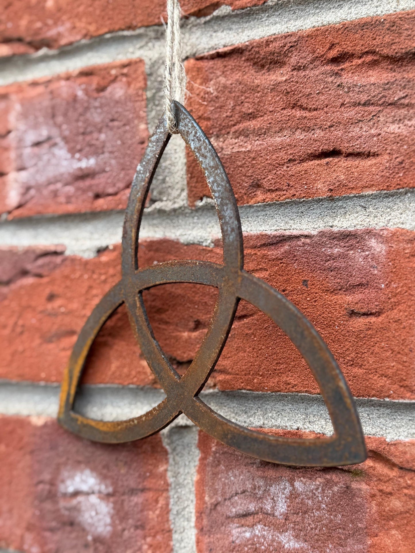 Hanging Trinity Knot, Triquetra