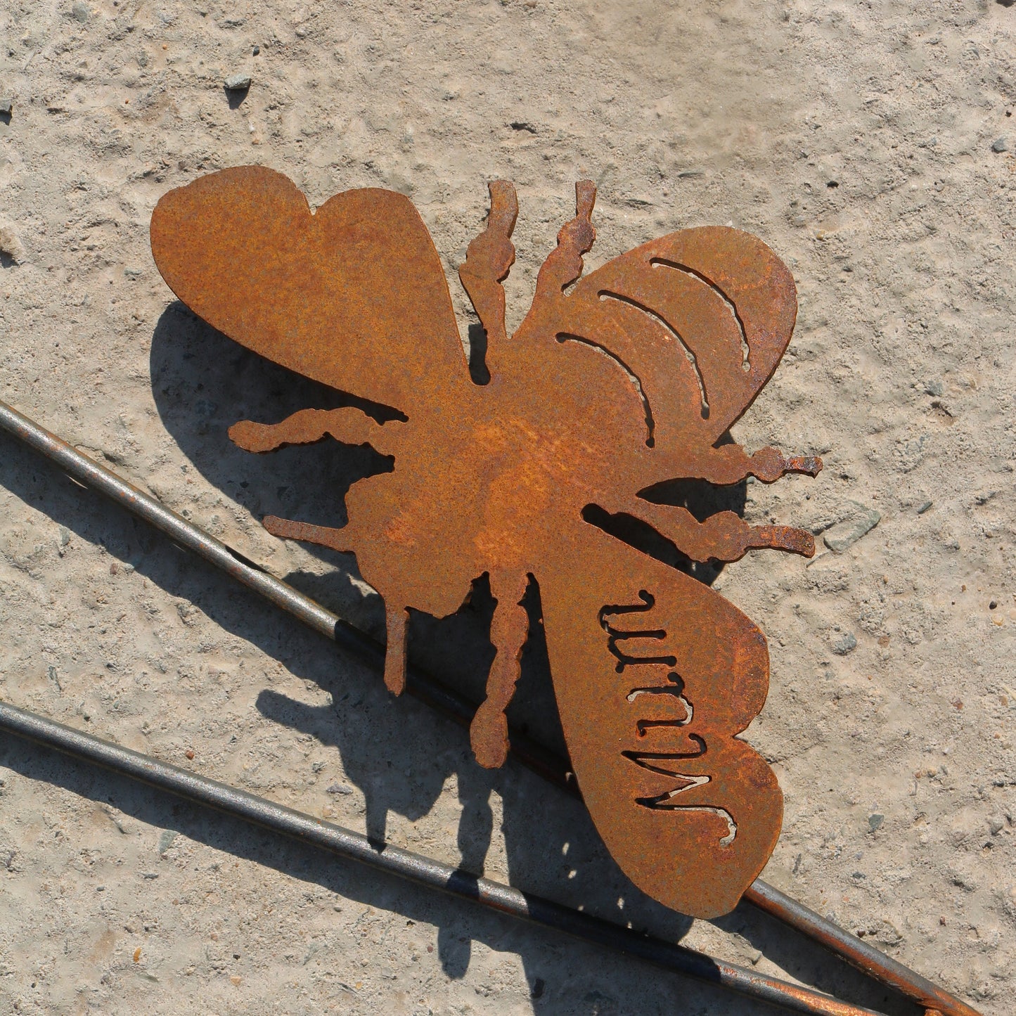 3 Bees On Spike  'Mum'