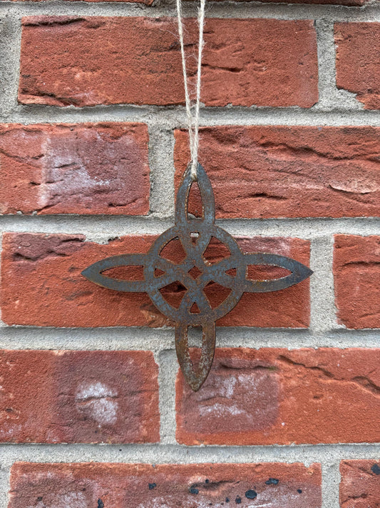 Hanging Witches Knot