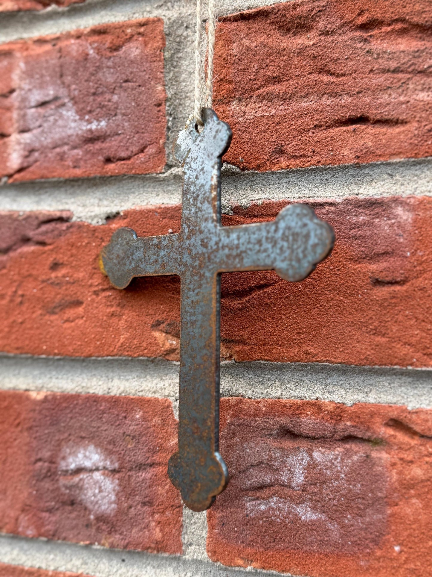 Hanging Chunky Cross