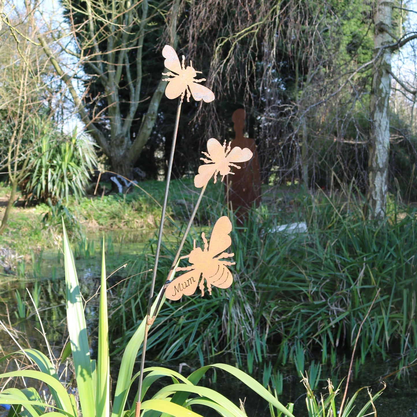3 Bees On Spike  'Mum'