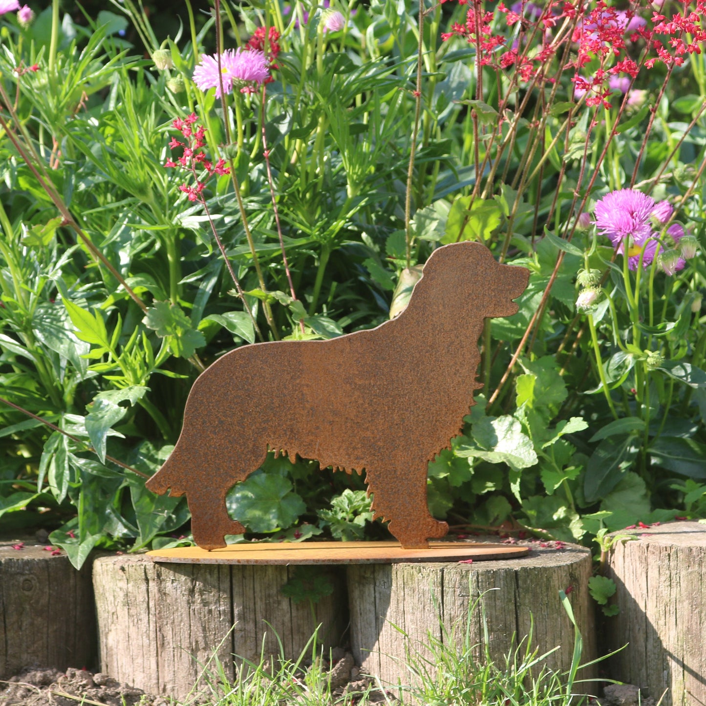 Retriever Statue