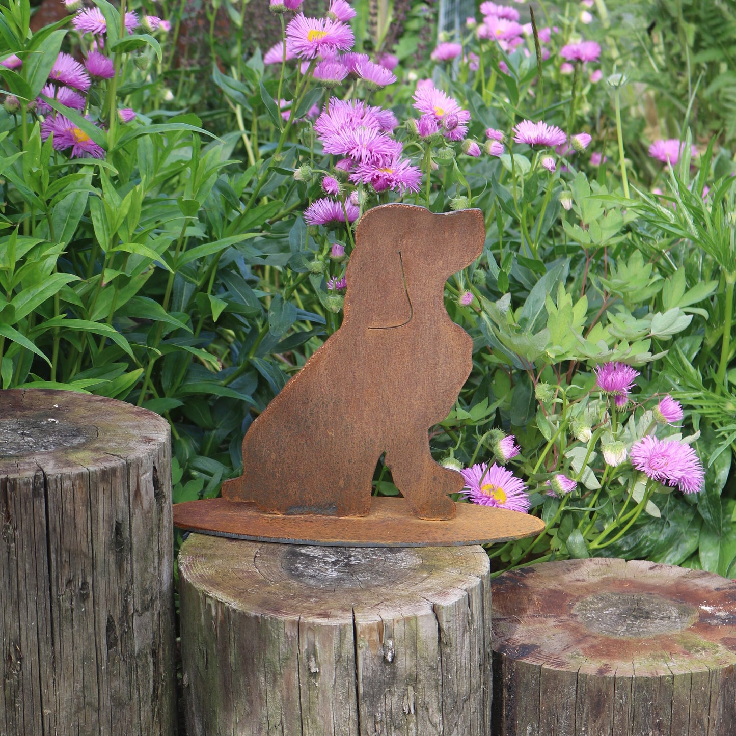 Spaniel Statue