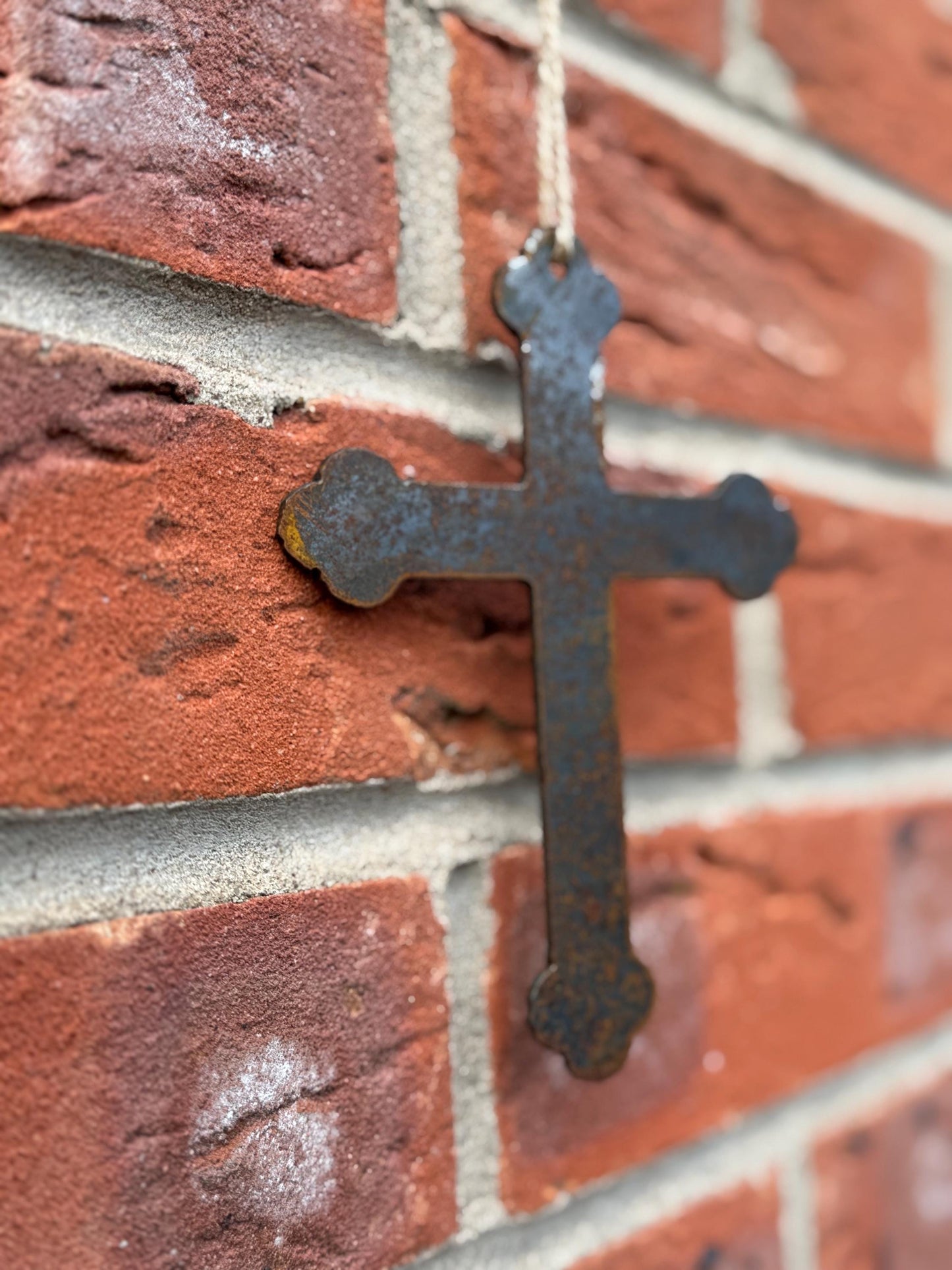 Hanging Chunky Cross